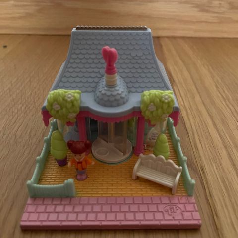 1995 Polly Pocket Polly Pocket Dress Shop Pollyville