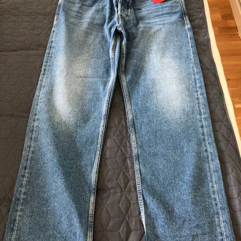 2 stk Helt Nye DIESEL D-MACS(Straight) Jeans Selges