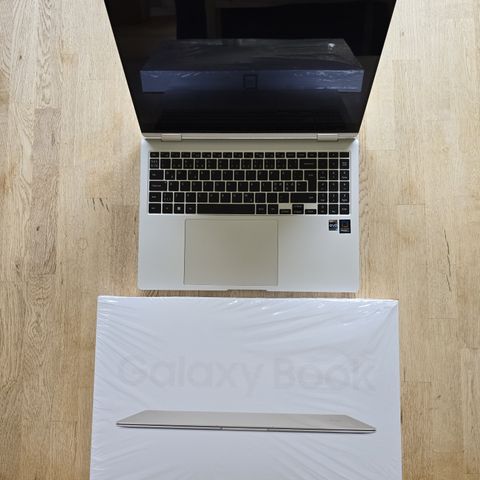 Galaxy Book3 Pro 360 i7 16gb 512gb 15,6" oled