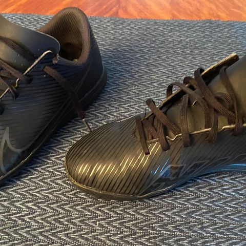 Nike grus og kunstgress sko