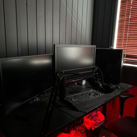 Gaming setup RTX 2080- Super (Må Vekk)