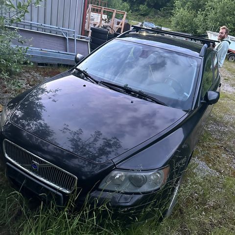 Volvo v50 selges i deler