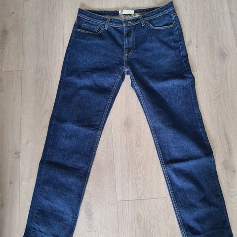 To Jeans bukser 38 x 32 selges