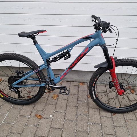 Enduro Fulldemper med Rockshox Ultimate og Coil demper - ny pris 34.900,-