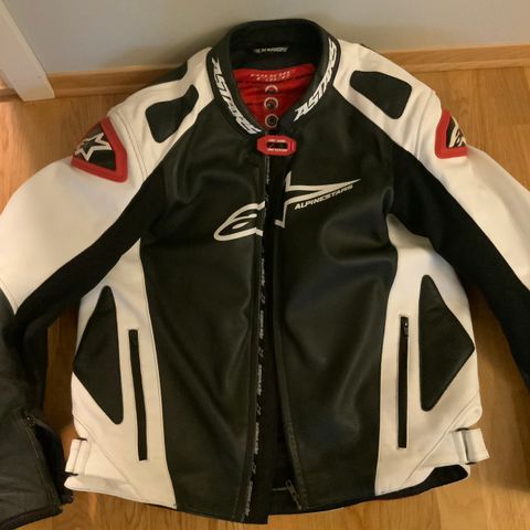 Som ny alpinestars skinnjakke, ny pris og siste pris!