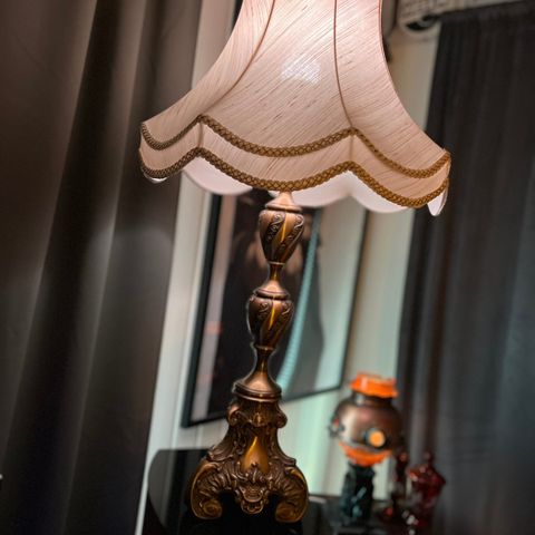 Stor Messinglampe (ca80 cm, 5,5kg)