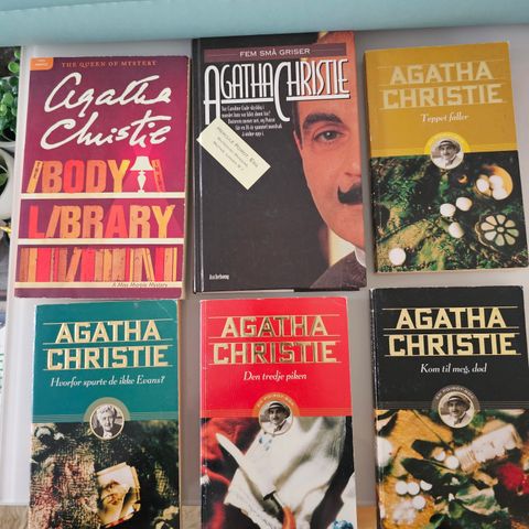 6 stk Agatha Christie bøker selges samlet