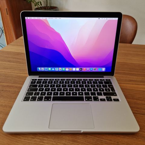 MacBook pro 13" (2015 kjøpt ny 2017)