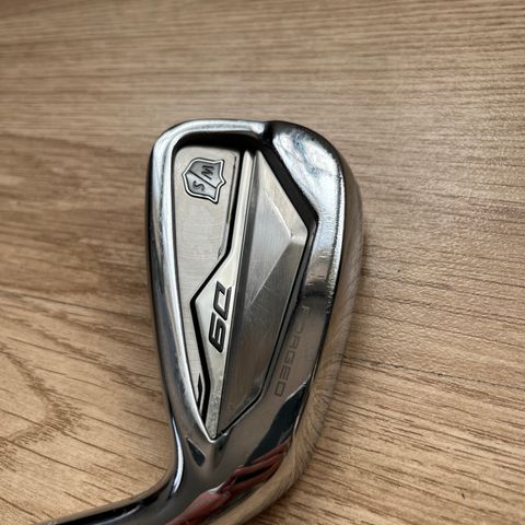 Wilson staff D9 forged 5-pw, Dynamic gold s300 (105)