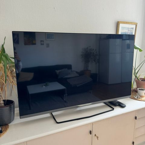 Philips Full HD LED-TV 47”