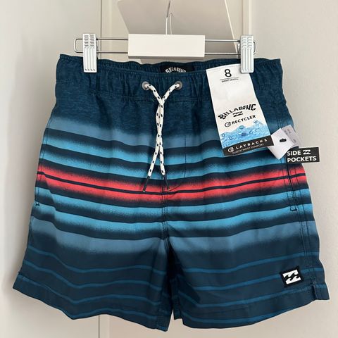 Shorts Billabong barn str. 6-8 år/122-128 - helt nye med lapper på!