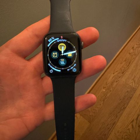 Apple Watch 6 series, 44 mm, GPS