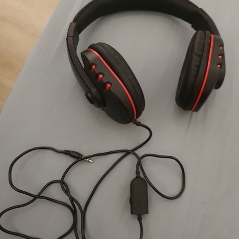 Gaming headset