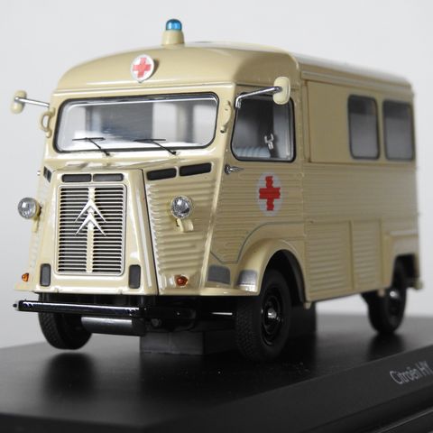 Citroën HY 1:43 fra Schuco