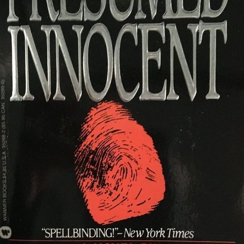 Scott Turow: "Presumed Innocent". Paperback. Engelsk
