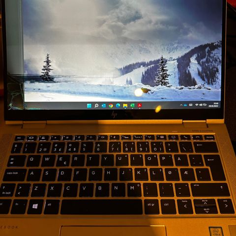 HP Elitebook X360 1030 G3 med ødelagt skjerm