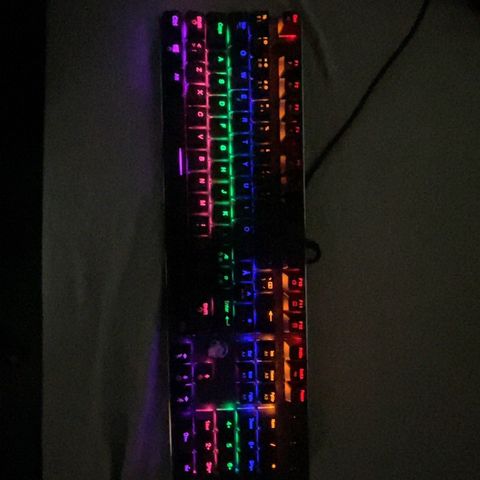 Ubrukt Tastatur med led lys