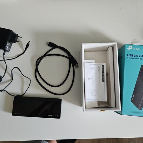 TP-LINK UH700 USB 3.0 Hub