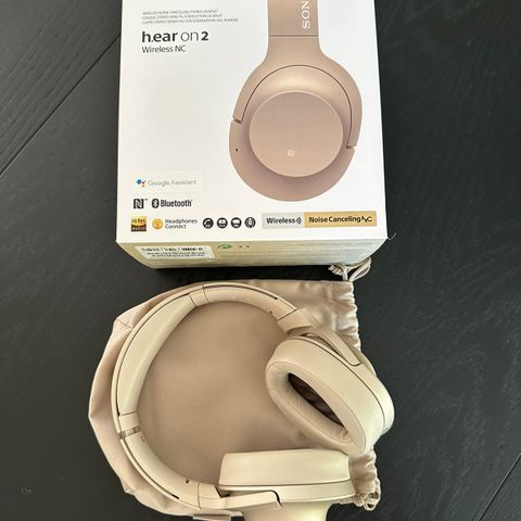 Sony h.ear on 2 Wireless NC hodetelefoner (champagne)