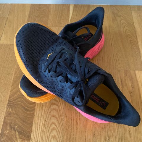 Hoka str 38