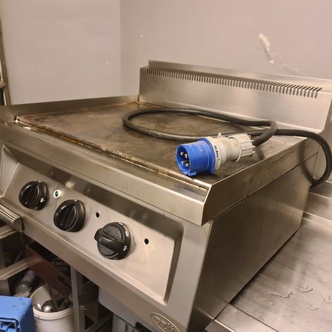 FLAT GRILL/ ØZTI 230V