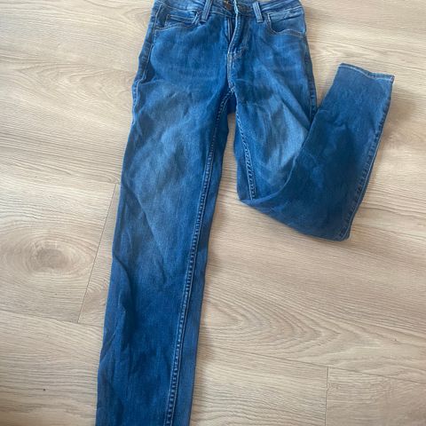 Lee jeans str 28/31 90 kr