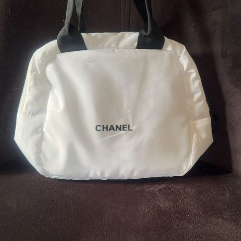 Chanel vip veske ny pris 2000