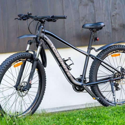 Ny pris: Yosemite X-dirt 27.5+ svart fatbike - ungdom