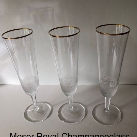 1 stk Moser, Royal Champagneglass med gullkant. 2 glass solgt!