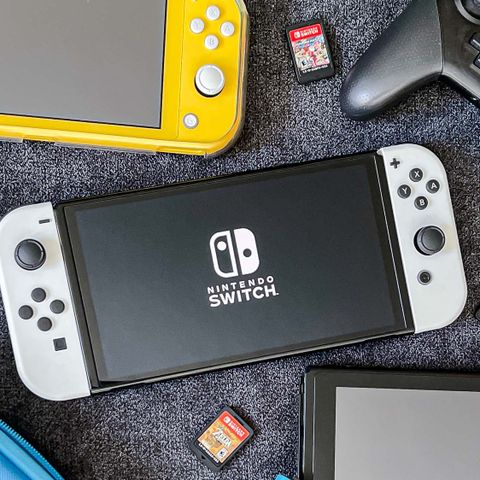 Nintendo Switch OLED pakke (Switch Lite inkludert)
