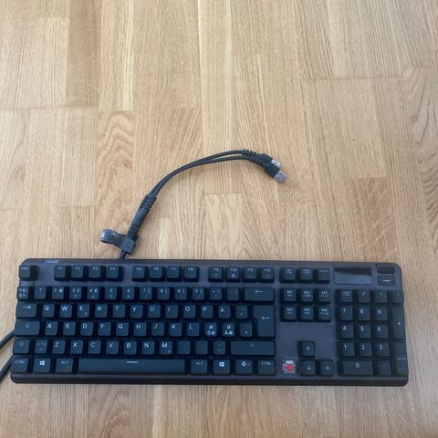 Steelseries Apex 7 (Red switch)