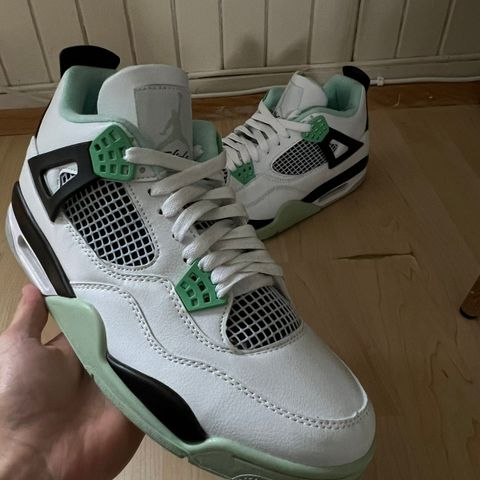 Nike Air Jordan 4 Seafoam