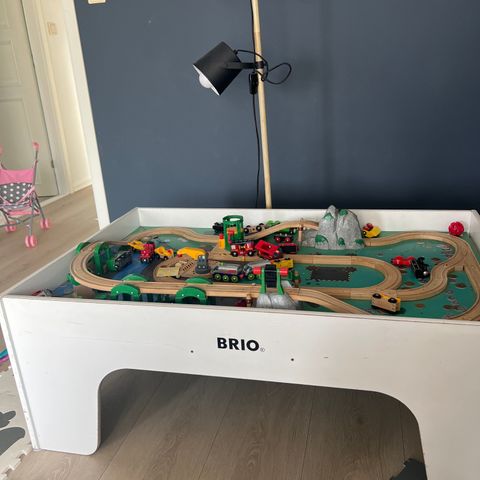 Brio togbord selges billig!