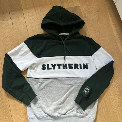 ORIGINAL NY HARRY POTTER Hettegenser Slytherin Str. XS