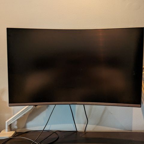 Samsung 32" 4k Curved monitor