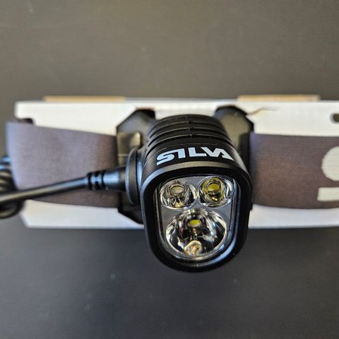 SILVA EXCEED 4XT HODELYKT 2000 lumen (8 stykk)