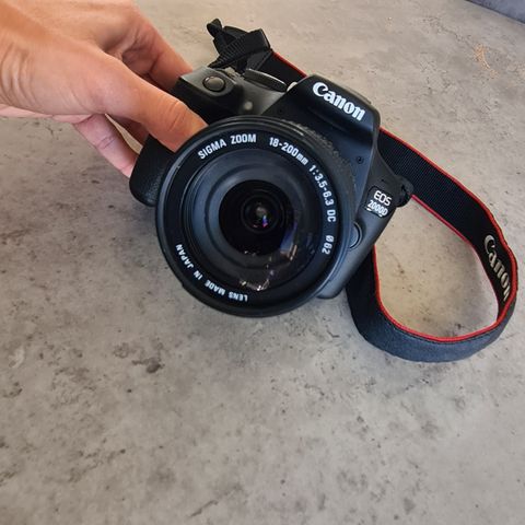 Canon EOS 2000