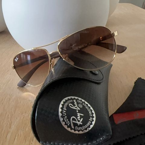 Ubrukte RayBan solbriller