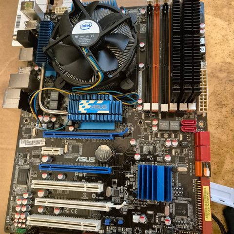 Lga 1366 og i7 920.  6gb ram