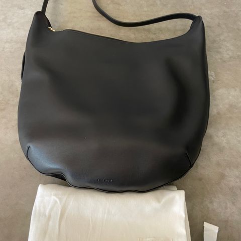 The Row N/S Allie bag svart