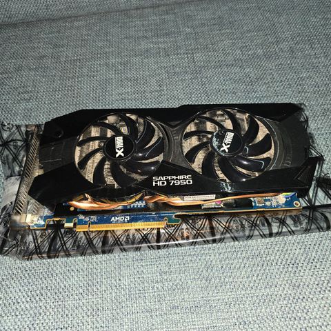 GPU 3gb AMD HD 7950