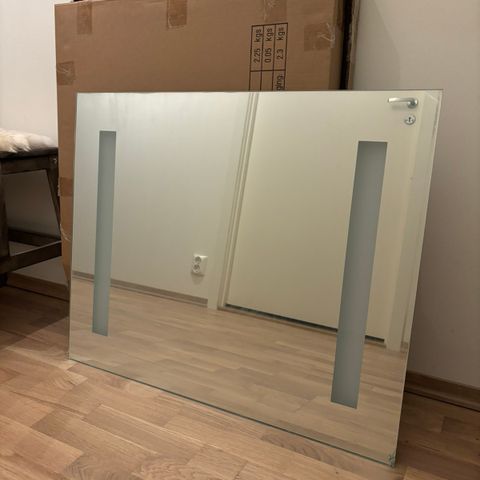 LED MIRROR GODHAVN 15W LED 800 x 650