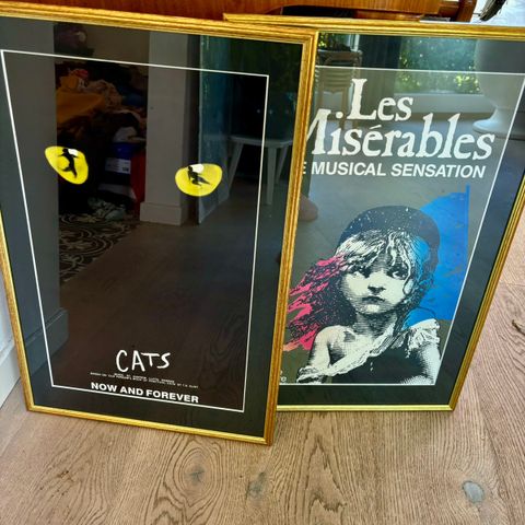 Innrammede musikal-postere Les Miserables og Cats