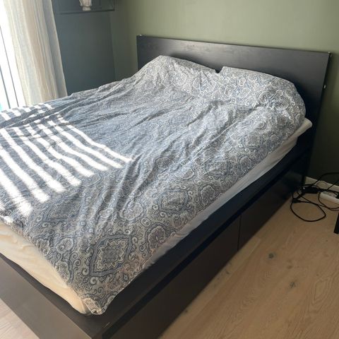 NY PRIS! IKEA Malm seng med 4 oppbevaringsskuffer