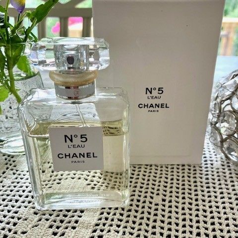 Chanel N°5 L’eau EDT Spray 50 ml fra lanseringen i september 2016 - 1. Batch! 🌸