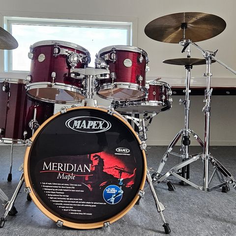 Mapex Meridian Maple  med Murat Diril Cymbaler selges