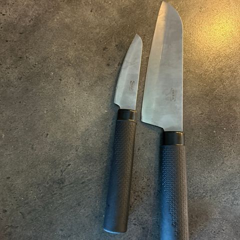 Kjøkkenkniver gis bort