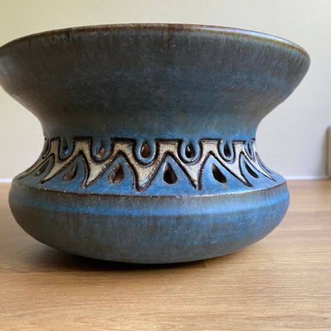 Potteskjuler/lykt i keramikk