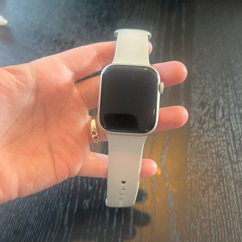 Apple Watch Series 8, GPS 45mm