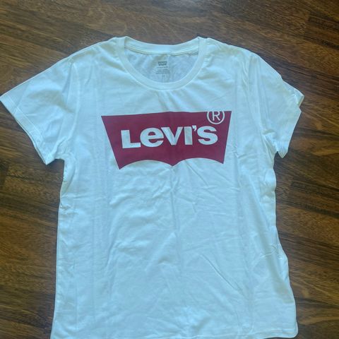 Levi’s t-skjorte str L